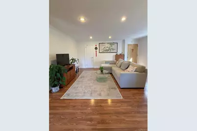 255-10 61st Avenue #907, Little Neck, NY 11362 - Photo 5