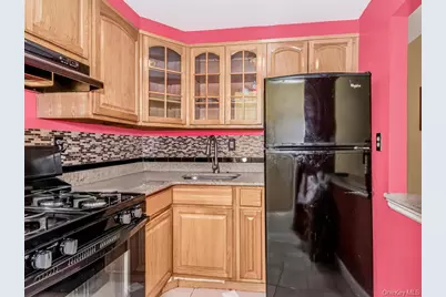 1035 Bryant Avenue, Bronx, NY 10459 - Photo 9