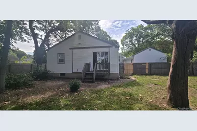 51 Peconic Street, Selden, NY 11784 - Photo 17