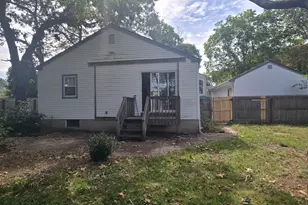 51 Peconic St, Selden, NY 11784 - Photo 17