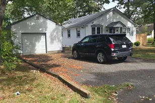 51 Peconic St, Selden, NY 11784 - Photo 19