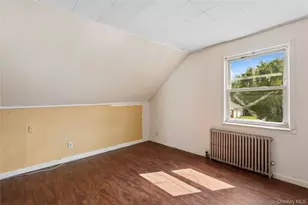 335 Locust Ave, Uniondale, NY 11553 - Photo 13