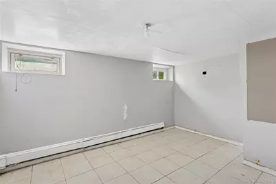 335 Locust Avenue, Uniondale, NY 11553 - Photo 19