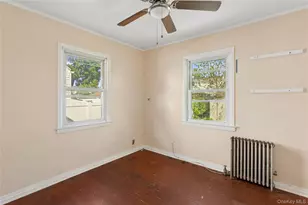 335 Locust Ave, Uniondale, NY 11553 - Photo 11