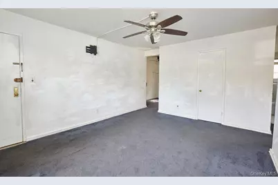 229-20 Hillside Avenue #50-11, Queens Village, NY 11427 - Photo 9