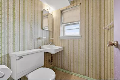 2801 206th Street, Bayside, NY 11360 - Photo 19