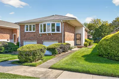 2801 206th Street, Bayside, NY 11360 - Photo 23