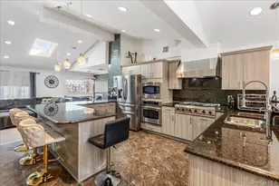 3822 Greentree Dr, Oceanside, NY 11572 - Photo 11