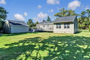 481 Peconic Bay Blvd, Aquebogue, NY 11931 - Photo 9