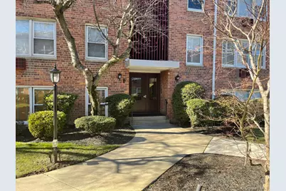 61 Maine Avenue #F25, Rockville Centre, NY 11570 - Photo 3