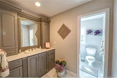 2 True Harbour Way, West Islip, NY 11795 - Photo 33