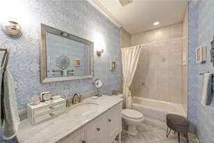 2 True Harbour Way, West Islip, NY 11795 - Photo 23