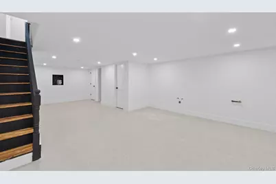 671 Saratoga Avenue, Brooklyn, NY 11212 - Photo 11