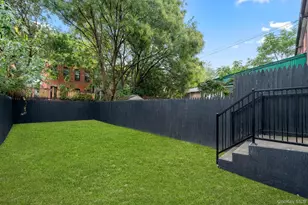 671 Saratoga Ave, Brooklyn, NY 11212 - Photo 15