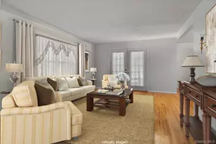 8 Jacqueline Dr, Manorville, NY 11949 - Photo 3