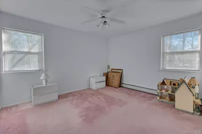 8 Jacqueline Drive, Manorville, NY 11949 - Photo 17