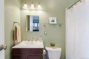 119 E Hartsdale Ave, Hartsdale, NY 10530 - Photo 13