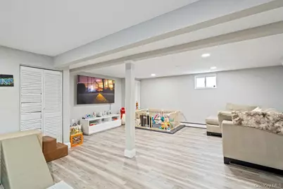 116 Sperry Boulevard Boulevard, New Hyde Park, NY 11040 - Photo 29