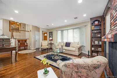 70 Norman Lane, Levittown, NY 11756 - Photo 5