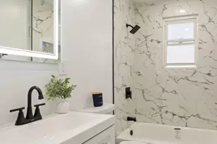 455 Clayton St, Central Islip, NY 11722 - Photo 5