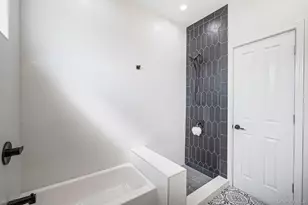 134 Martens Ave, Valley Stream, NY 11580 - Photo 19