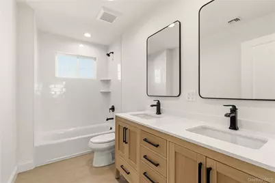 23 Cove Lane, Levittown, NY 11756 - Photo 27