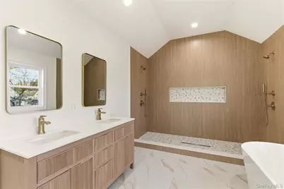 23 Cove Lane, Levittown, NY 11756 - Photo 23