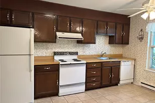 393 A Woodbridge Dr, Ridge, NY 11961 - Photo 5