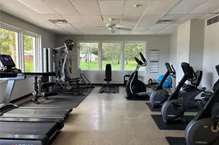 393 A Woodbridge Dr, Ridge, NY 11961 - Photo 31