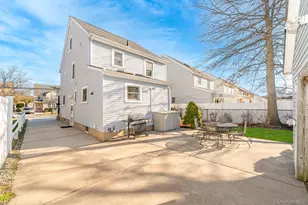 347 Wellington Rd, Mineola, NY 11501 - Photo 23