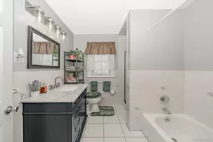 347 Wellington Rd, Mineola, NY 11501 - Photo 15