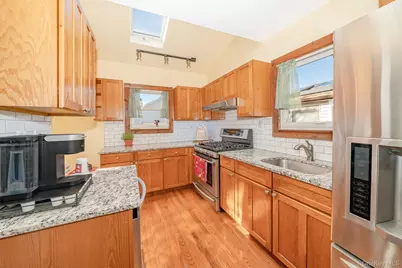 347 Wellington Road, Mineola, NY 11501 - Photo 7