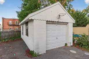 21 Crotty Ave, Yonkers, NY 10704 - Photo 35