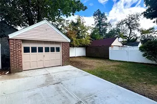 115-87 219th St, Cambria Heights, NY 11411 - Photo 19