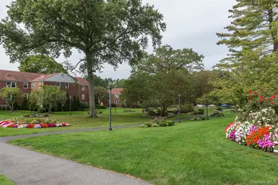 8 Bryant Crescent #1B, White Plains, NY 10605 - Photo 3