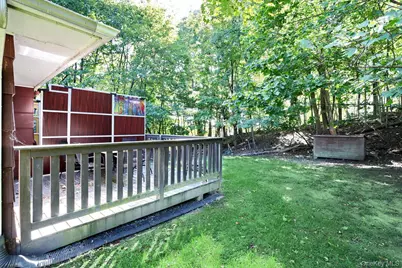 24 Hilltop Lane, Monsey, NY 10952 - Photo 19