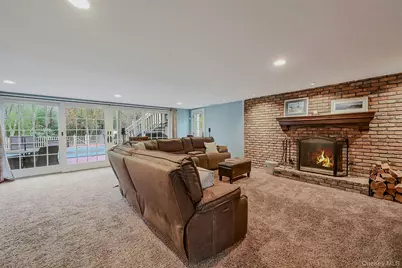 30 W Shore Road, Oakdale, NY 11769 - Photo 23