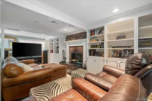 9 Flint Ln, Jericho, NY 11753 - Photo 5