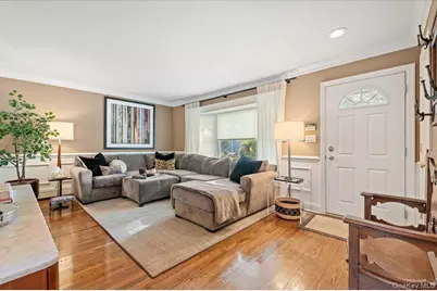 9 Flint Lane, Jericho, NY 11753 - Photo 3