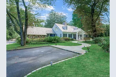 14 Farmstead Lane, Brookville, NY 11545 - Photo 9