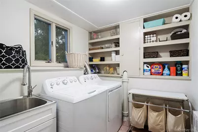 25 Surry Hill Place, Huntington, NY 11743 - Photo 27