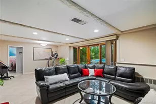 25 Surry Hill Pl, Huntington, NY 11743 - Photo 17