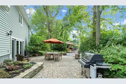 25 Surry Hill Place, Huntington, NY 11743 - Photo 43