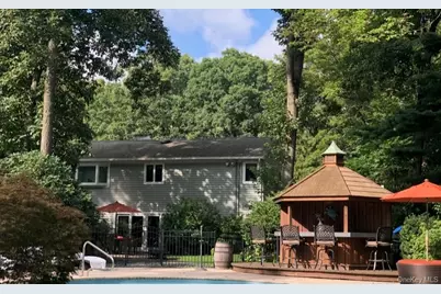 25 Surry Hill Place, Huntington, NY 11743 - Photo 39