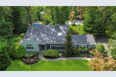 25 Surry Hill Place, Huntington, NY 11743 - Photo 1