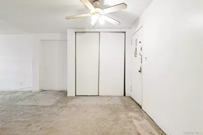 66-10 Thornton Place #2F, Rego Park, NY 11374 - Photo 7