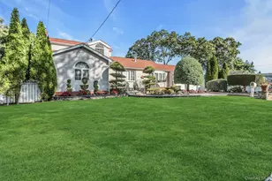 1436 7th St, West Babylon, NY 11704 - Photo 3