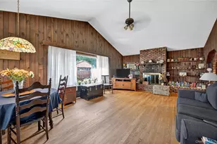 92 Hemlock Dr, Farmingdale, NY 11735 - Photo 7