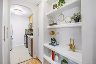 155 W 68th St, New York, NY 10023 - Photo 11