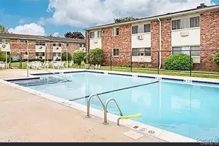 2445 Union Blvd, Islip, NY 11751 - Photo 13